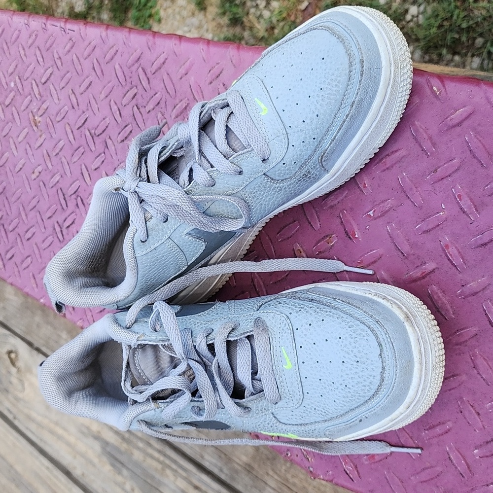 Nike air